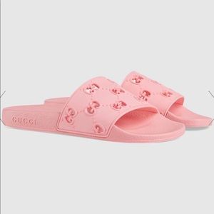 BRAND NEW GUCCI GG SLIDES